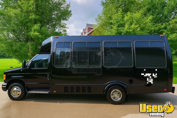 2007 E-450 Party Bus Ohio Gas Engine for Sale