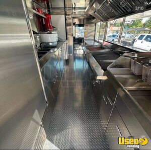 2007 E350 All-purpose Food Truck Diamond Plated Aluminum Flooring New York Gas Engine for Sale