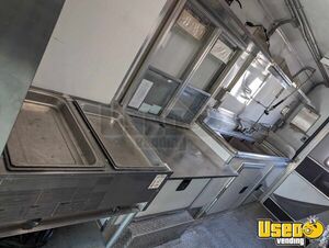 2007 E450 All-purpose Food Truck Triple Sink California Gas Engine for Sale
