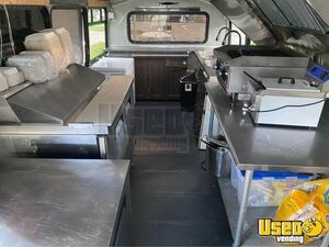 2007 E450 Kitchen Food Truck All-purpose Food Truck Diamond Plated Aluminum Flooring British Columbia Diesel Engine for Sale