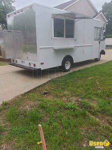 2007 E450 Kitchen Food Truck All-purpose Food Truck Missouri Gas Engine for Sale