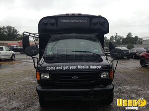 2007 E450 Mobile Hair Salon And Barber Shop Truck Mobile Hair & Nail Salon Truck Concession Window Florida Diesel Engine for Sale