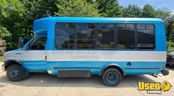 2007 Econoline E450 Conversion Bus Skoolie Michigan Gas Engine for Sale