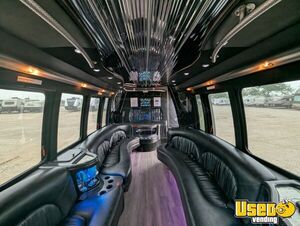 2007 F-550 Krystal Party Bus 17 Texas Diesel Engine for Sale