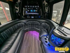2007 F-550 Krystal Party Bus 19 Texas Diesel Engine for Sale