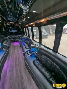 2007 F-550 Krystal Party Bus 21 Texas Diesel Engine for Sale