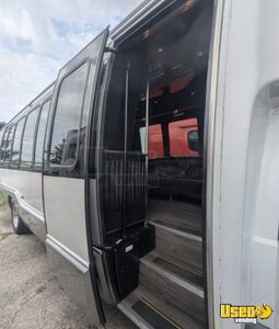 2007 F-550 Krystal Party Bus Transmission - Automatic Texas Diesel Engine for Sale