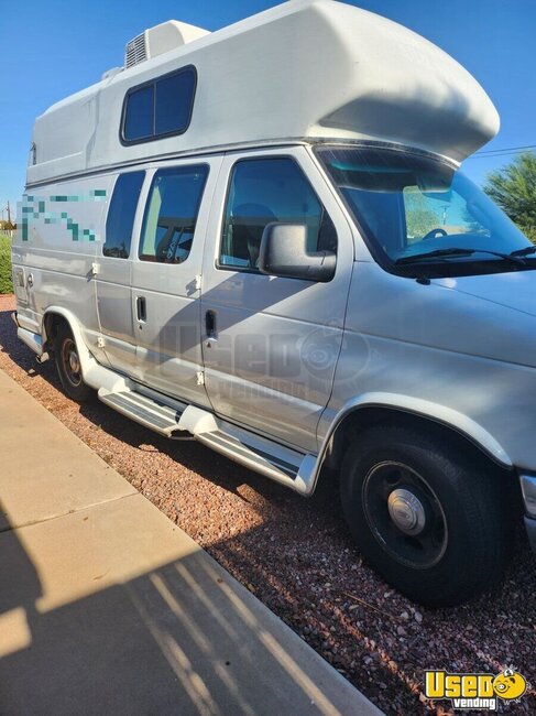 2007 F300 Mobile Pet Grooming Van Pet Care / Veterinary Truck Arizona Gas Engine for Sale