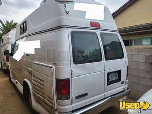 2007 F350 Mobile Pet Grooming Van Pet Care / Veterinary Truck Air Conditioning Arizona Gas Engine for Sale