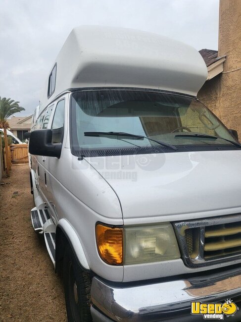 2007 F350 Mobile Pet Grooming Van Pet Care / Veterinary Truck Arizona Gas Engine for Sale