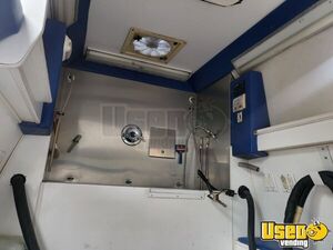 2007 F350 Mobile Pet Grooming Van Pet Care / Veterinary Truck Concession Window Arizona Gas Engine for Sale