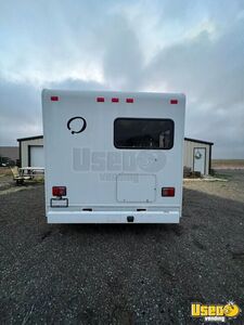 2007 F350 Mobile Salon Truck Mobile Hair & Nail Salon Truck Hot Water Heater Texas Gas Engine for Sale