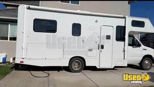 2007 F350 Mobile Salon Truck Mobile Hair & Nail Salon Truck Texas Gas Engine for Sale