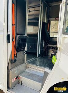 2007 Food Truck All-purpose Food Truck Cabinets Pennsylvania Diesel Engine for Sale