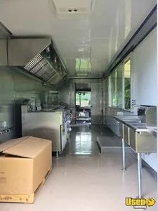2007 Food Truck All-purpose Food Truck Prep Station Cooler Michigan Diesel Engine for Sale