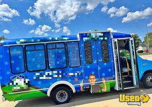 2007 Ford E450 Shuttle Bus  | Transport Service Vehicle for Sale in Illinois!