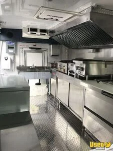 2007 Kitchen Food Truck New Build Food Truck Awning Florida Gas Engine for Sale