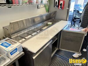 2007 M-line Pizza Food Truck Work Table Iowa Diesel Engine for Sale