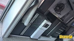 2007 Mobile Dog Grooming Pet Care / Veterinary Truck Hot Water Heater California Gas Engine for Sale