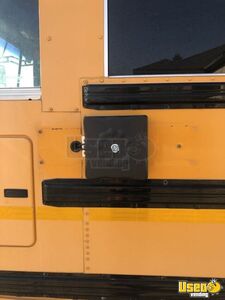 2007 Mobile Gaming Arcade Bus Party / Gaming Trailer 41 Texas Diesel Engine for Sale