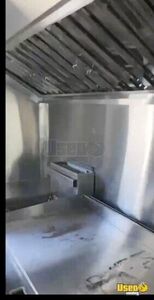 2007 Mt 45 Chassis All-purpose Food Truck Diamond Plated Aluminum Flooring Illinois Diesel Engine for Sale
