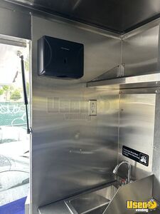 2007 Mt45 All-purpose Food Truck 44 New York Diesel Engine for Sale
