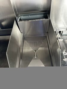 2007 Mt45 All-purpose Food Truck 48 New York Diesel Engine for Sale