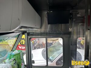 2007 Mt45 All-purpose Food Truck Exterior Customer Counter New York Diesel Engine for Sale