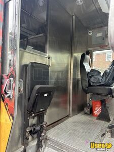 2007 Mt45 All-purpose Food Truck Surveillance Cameras New York Diesel Engine for Sale