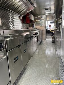 2007 Mt45 Chassis All-purpose Food Truck Air Conditioning Florida Diesel Engine for Sale