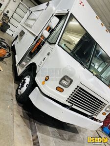 2007 Mt45 Kitchen Food Truck All-purpose Food Truck Concession Window Pennsylvania Diesel Engine for Sale