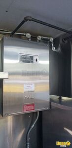 2007 Mt45 Kitchen Food Truck All-purpose Food Truck Stainless Steel Wall Covers California Diesel Engine for Sale