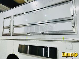 2007 Mt45 Kitchen Food Truck All-purpose Food Truck Stainless Steel Wall Covers Pennsylvania Diesel Engine for Sale