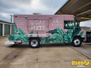 Low Mileage - 2007 25.5' Freightliner MT45 Diesel Shaved Ice Truck for Sale in Oklahoma!