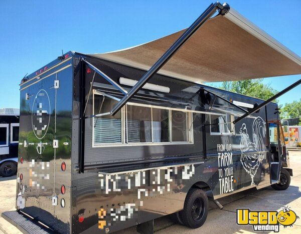 2007 Mt45 Step Van Kitchen Food Truck All-purpose Food Truck Texas Diesel Engine for Sale