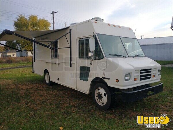2007 Mt55 Step Van Kitchen Food Truck All-purpose Food Truck Indiana Diesel Engine for Sale