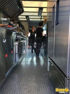 2007 Step Van Kitchen Food Truck All-purpose Food Truck Surveillance Cameras Texas Diesel Engine for Sale