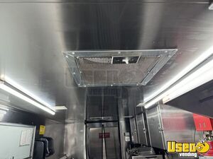 2007 Utilimaster All-purpose Food Truck Stainless Steel Wall Covers California Gas Engine for Sale