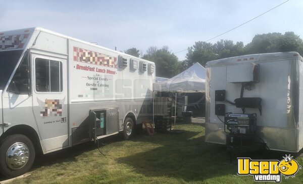 2007 Utilimaster Step Van Food Truck All-purpose Food Truck Massachusetts Diesel Engine for Sale