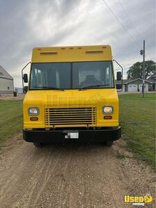 2007 Utilimaster Step Van Kitchen Food Truck All-purpose Food Truck Concession Window South Dakota Diesel Engine for Sale