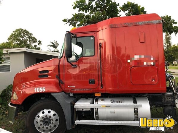 2007 Vision Mack Semi Truck Florida for Sale