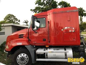 2007 Vision Mack Semi Truck Florida for Sale