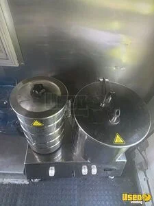 2007 W42 All-purpose Food Truck Triple Sink Indiana Gas Engine for Sale