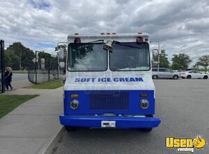 2007 W42 Ice Cream Truck Concession Window New York Gas Engine for Sale