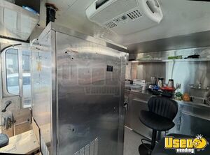 2007 W42 Ice Cream Truck Diamond Plated Aluminum Flooring New York Gas Engine for Sale