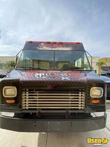 2007 W42 Kitchen Food Truck All-purpose Food Truck Cabinets Florida Diesel Engine for Sale