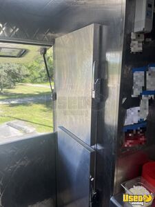 2007 W42 Kitchen Food Truck All-purpose Food Truck Microwave Florida Diesel Engine for Sale