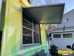 2007 Work Horse All-purpose Food Truck Awning Massachusetts Gas Engine for Sale