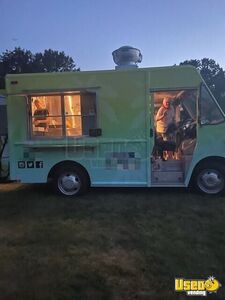 2007 Work Horse All-purpose Food Truck Massachusetts Gas Engine for Sale