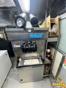 2007 Workhorse Ice Cream Truck Diamond Plated Aluminum Flooring Florida Gas Engine for Sale